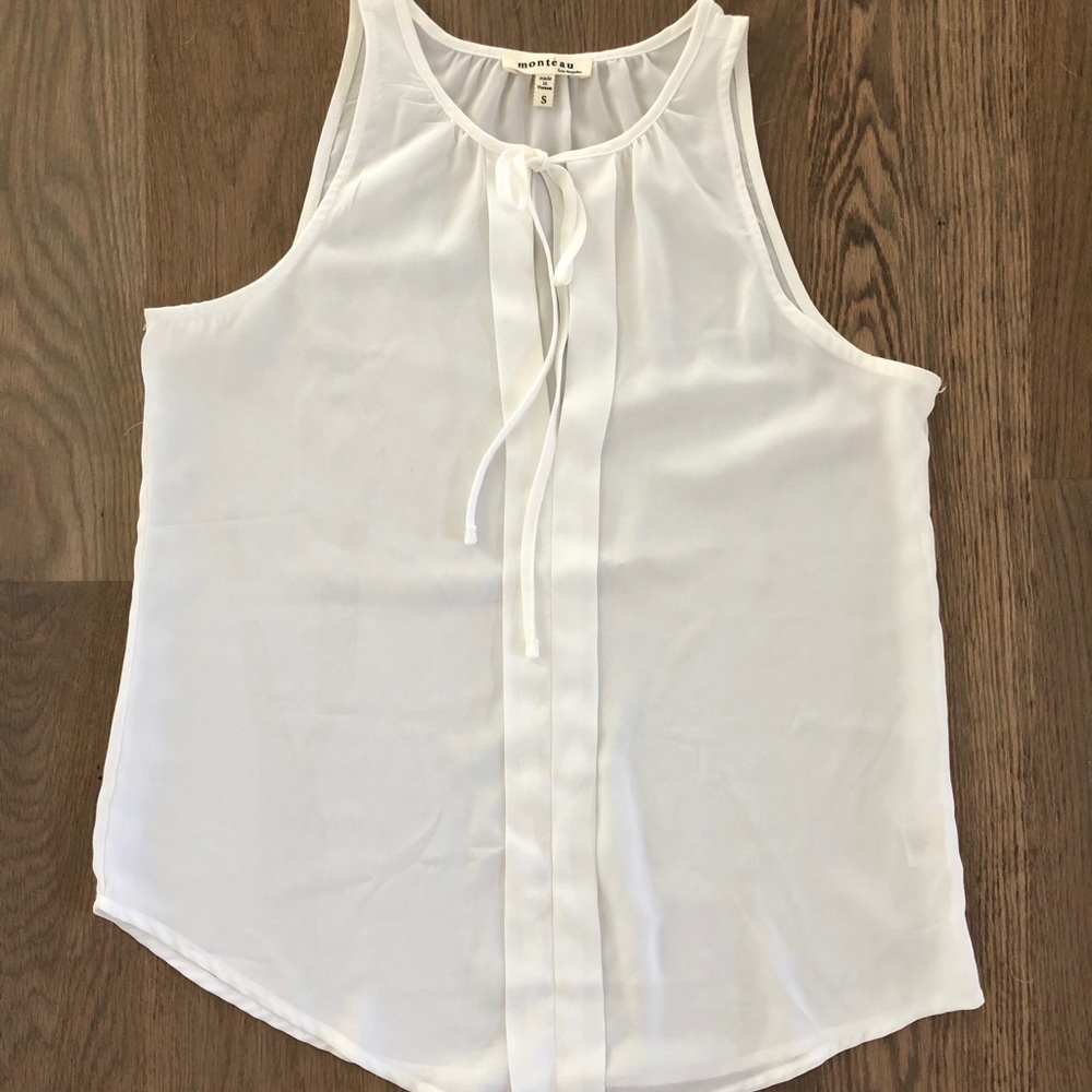 Monteau NWOT Women’s Sleeveless Blouse Size Small